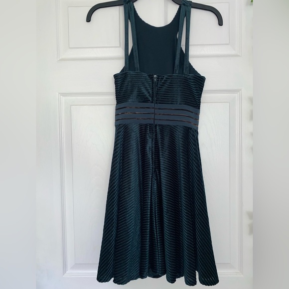 Junior’s Forest Green Velvet Halter Dress - Picture 2 of 3